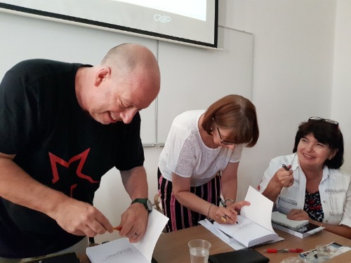 website_book signing in Dubrovnik